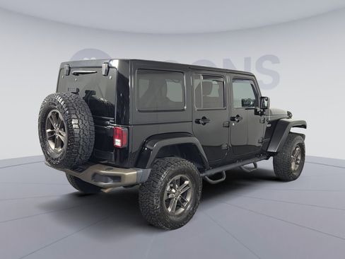 Used 2016 Jeep Wrangler Unlimited Sahara image 7