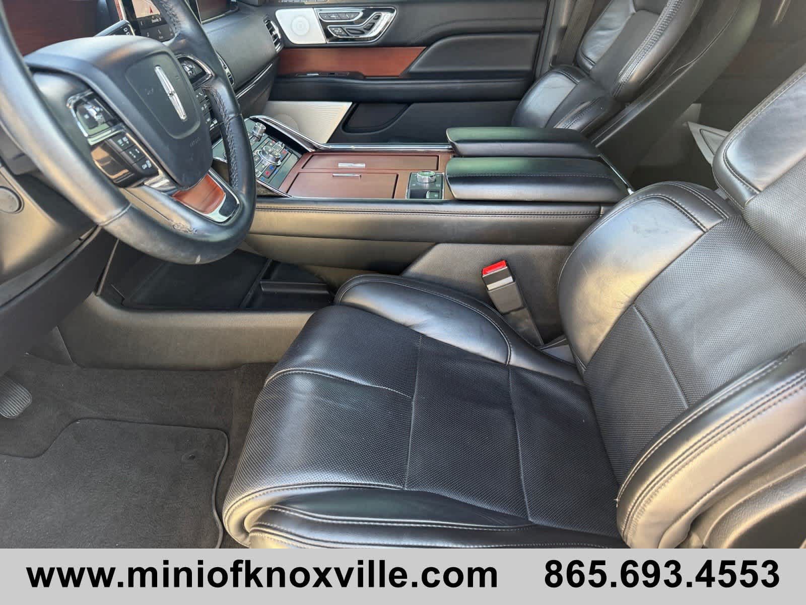 Used 2020 Lincoln Navigator Reserve w/ Equipment Group 208A Reserve AWD/4WD image 12