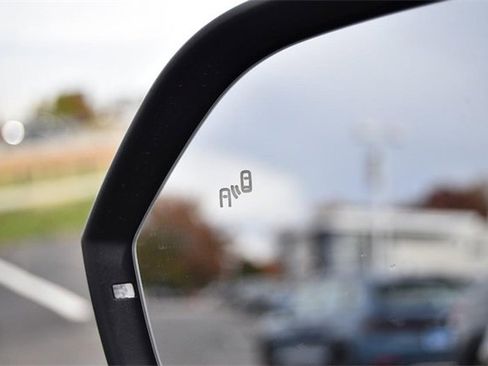 New 2026 Volkswagen Atlas Cross Sport SE image 10