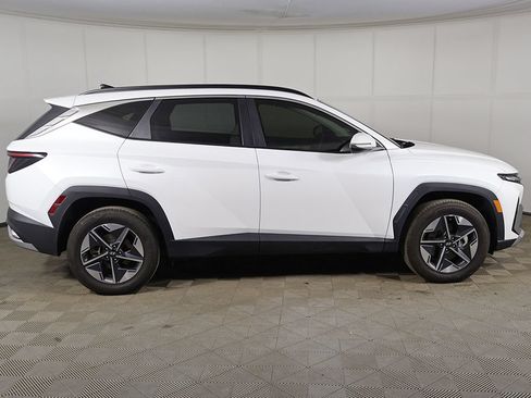 Used 2025 Hyundai Tucson SEL AWD/4WD image 15