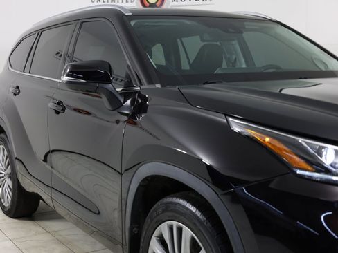 Used 2021 Toyota Highlander Platinum image 39