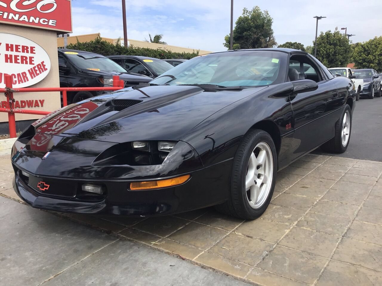 Used 1996 Chevrolet Camaro Z28 RWD image 3