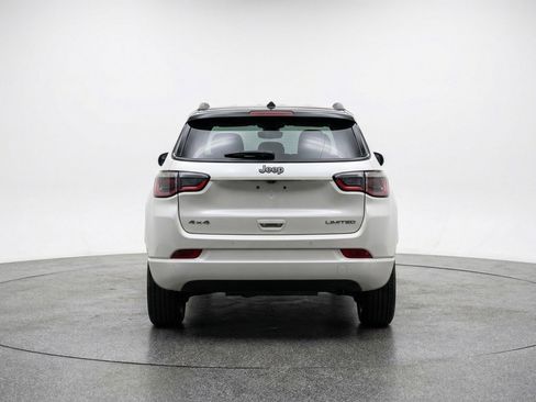 Used 2025 Jeep Compass Limited image 7