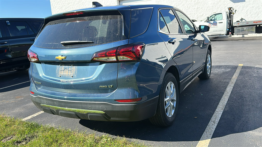 Used 2024 Chevrolet Equinox LT AWD/4WD image 3