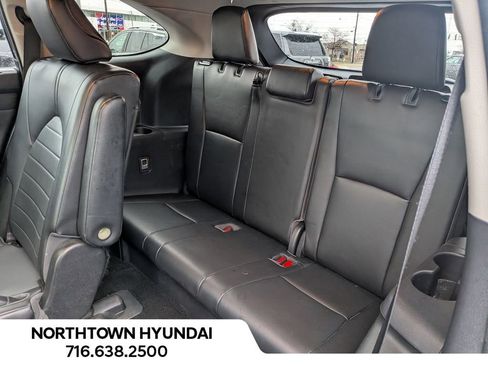 Used 2022 Toyota Highlander XLE image 36