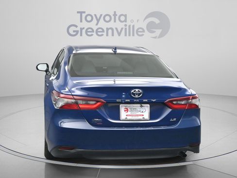 Used 2023 Toyota Camry LE w/ Convenience Package FWD image 10