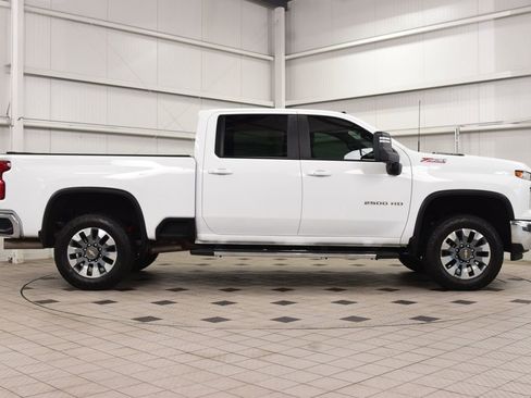 Used 2025 Chevrolet Silverado 2500 LT w/ All Star Edition AWD/4WD image 9