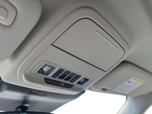 New 2025 Ford Explorer Active w/ Active Comfort Package image 18