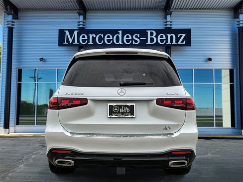 New 2026 Mercedes-Benz GLS 580 4MATIC image 5