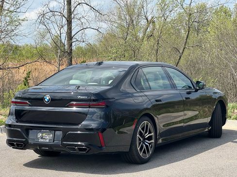 New 2026 BMW 760i xDrive w/ Premium Package AWD/4WD image 6