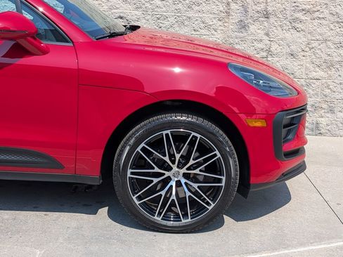 Certified 2026 Porsche Macan image 27