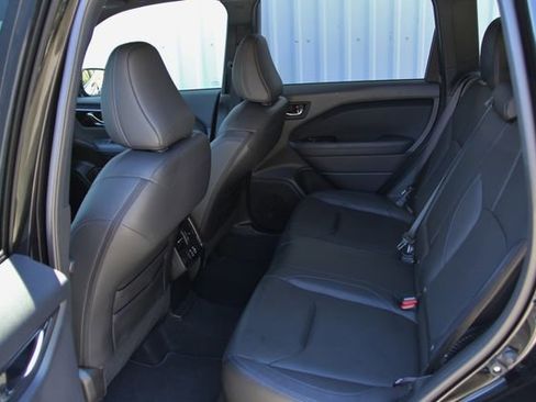 Used 2025 Subaru Forester Limited AWD/4WD image 32