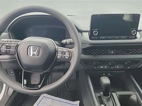Used 2024 Honda Accord LX image 10