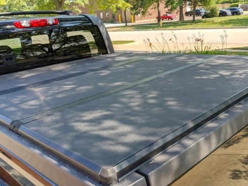 Used 2010 HUMMER H3T image 27