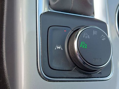 Used 2025 Chevrolet Blazer LT image 22