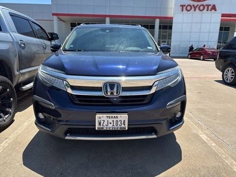Used 2022 Honda Pilot Touring image 3