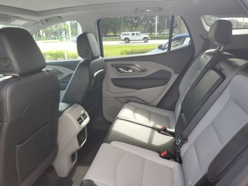 Used 2023 GMC Terrain SLT w/ Tech Package FWD image 14
