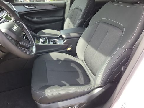 New 2026 Jeep Grand Cherokee L 2WD image 19