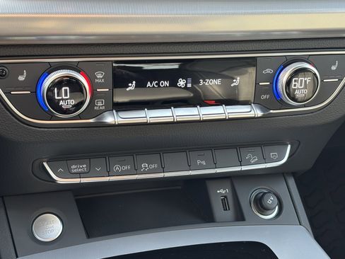 Used 2025 Audi Q5 2.0T Premium image 29