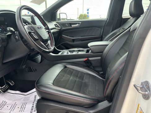 Certified 2024 Ford Edge ST-Line AWD/4WD image 10