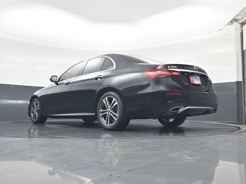 Used 2021 Mercedes-Benz E 350 4MATIC Sedan image 23