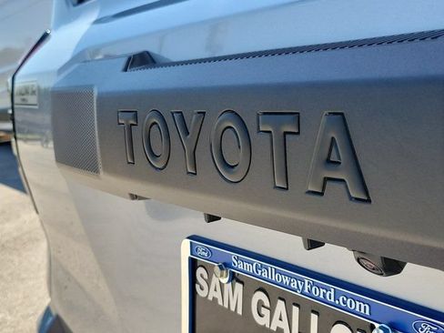 Used 2026 Toyota 4Runner SR5 AWD/4WD image 8