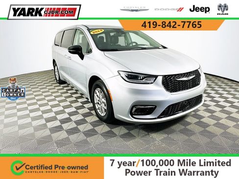 Certified 2024 Chrysler Pacifica Touring-L image 1