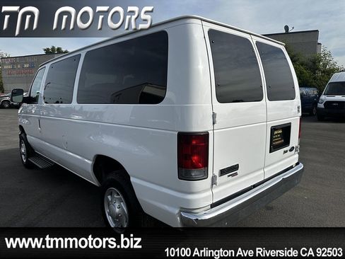 Used 2011 Ford E-350 and Econoline 350 XLT image 4