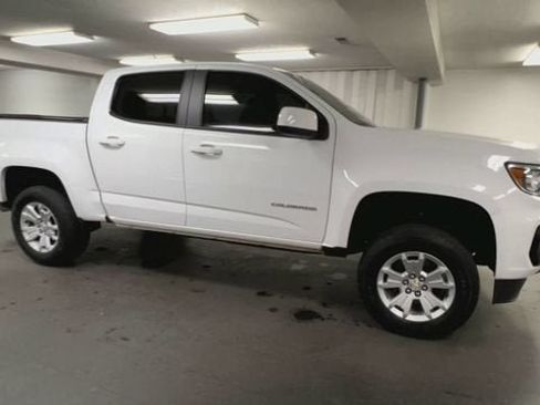 Certified 2022 Chevrolet Colorado LT w/ Luxury Package AWD/4WD image 2