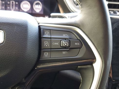 Used 2022 Jeep Grand Cherokee Altitude image 25