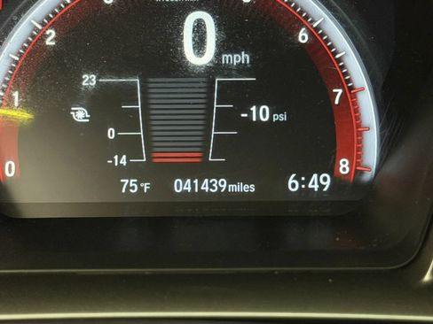 Used 2018 Honda Civic Type R image 15