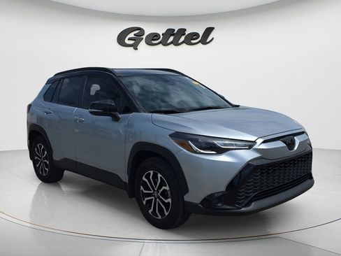 Used 2025 Toyota Corolla Cross AWD Hybrid image 3