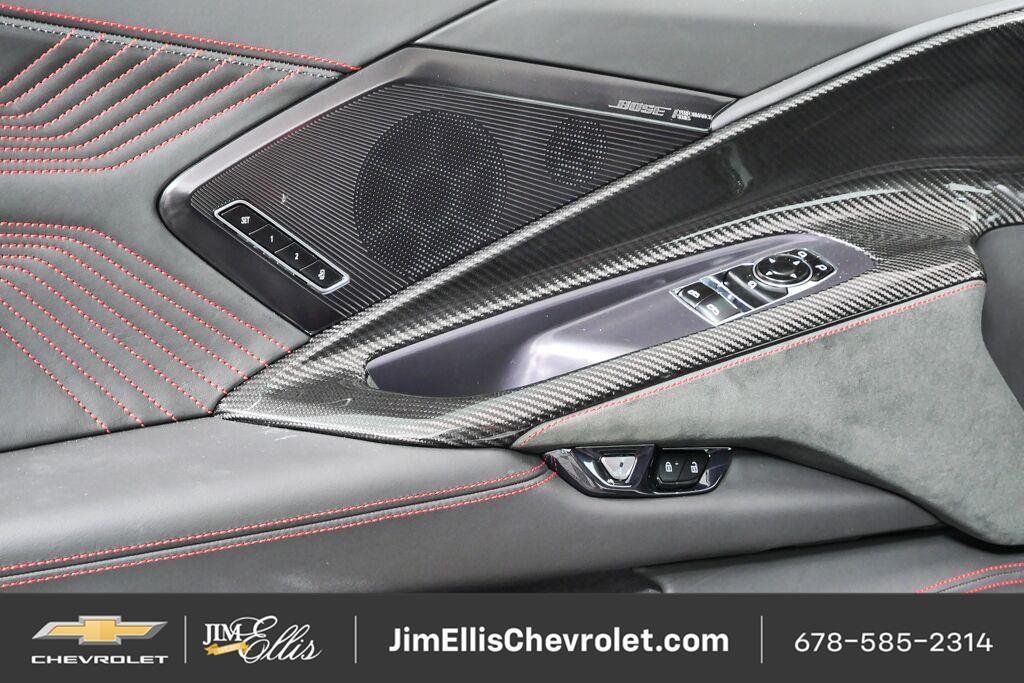 Used 2027 Chevrolet Corvette ZR1 w/ ZR1 Carbon Fiber Aero Package RWD image 6
