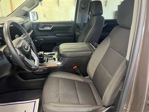 Used 2023 GMC Sierra 1500 Elevation w/ Preferred Package image 33