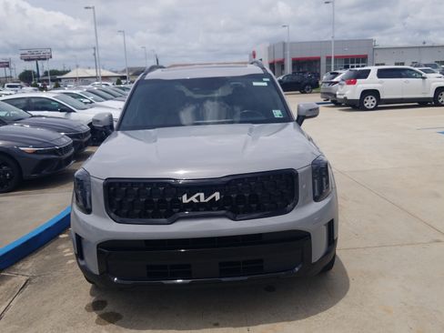 Used 2024 Kia Telluride EX X-Line AWD/4WD image 2