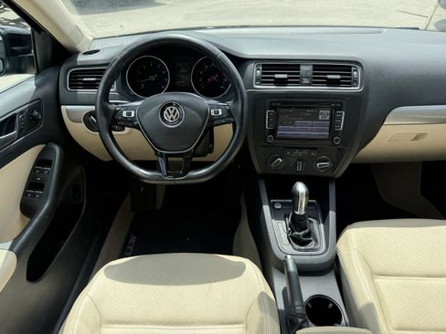 Used 2015 Volkswagen Jetta SE FWD image 14