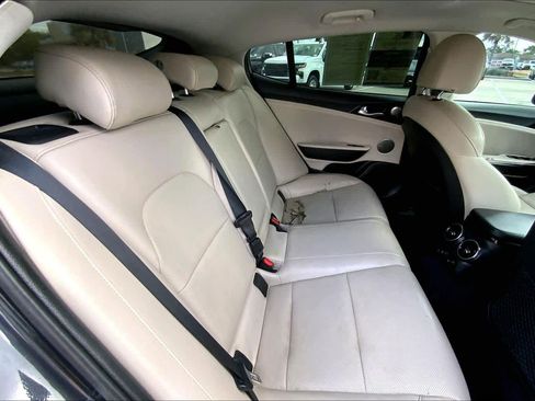 Used 2019 Kia Stinger Premium image 20