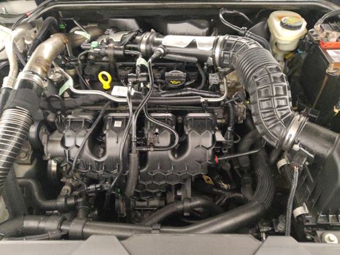 Used 2015 Ford Taurus Limited w/ Equipment Group 301A image 30