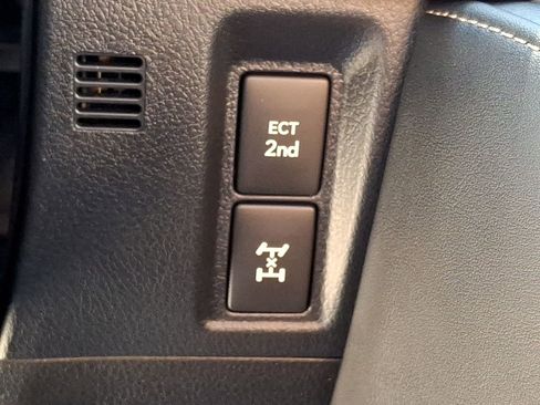 Used 2022 Lexus GX 460 Luxury w/ Sport Design Package image 27