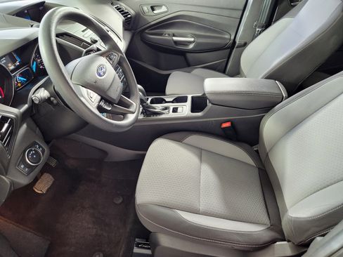 Used 2018 Ford Escape SE w/ Ford Safe & Smart Package image 11