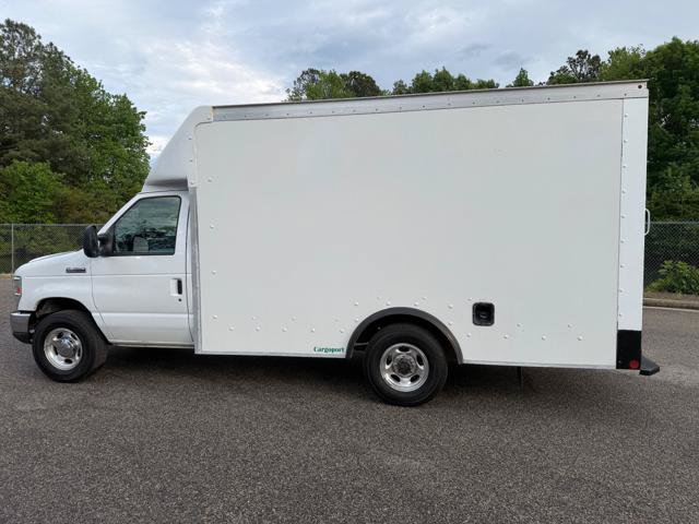 Used 2016 Ford E-350 and Econoline 350 Super Duty w/ Power Windows & Locks Group RWD image 7