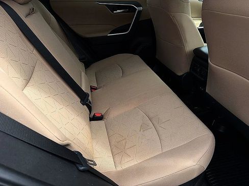 Used 2022 Toyota RAV4 XLE w/ Convenience Package image 25