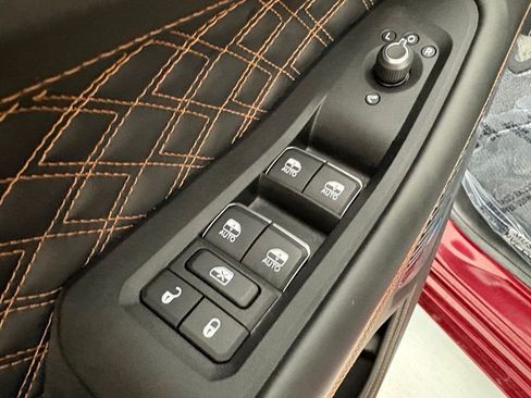Used 2026 Jeep Grand Cherokee L Summit w/ Obsidian Package AWD/4WD image 21