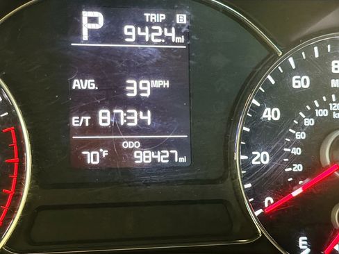 Used 2017 Kia Forte LX image 8