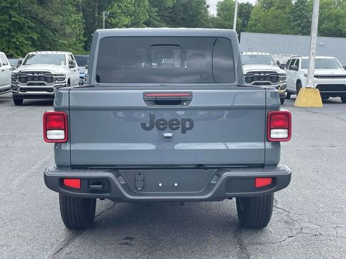 New 2026 Jeep Gladiator Sport AWD/4WD image 7
