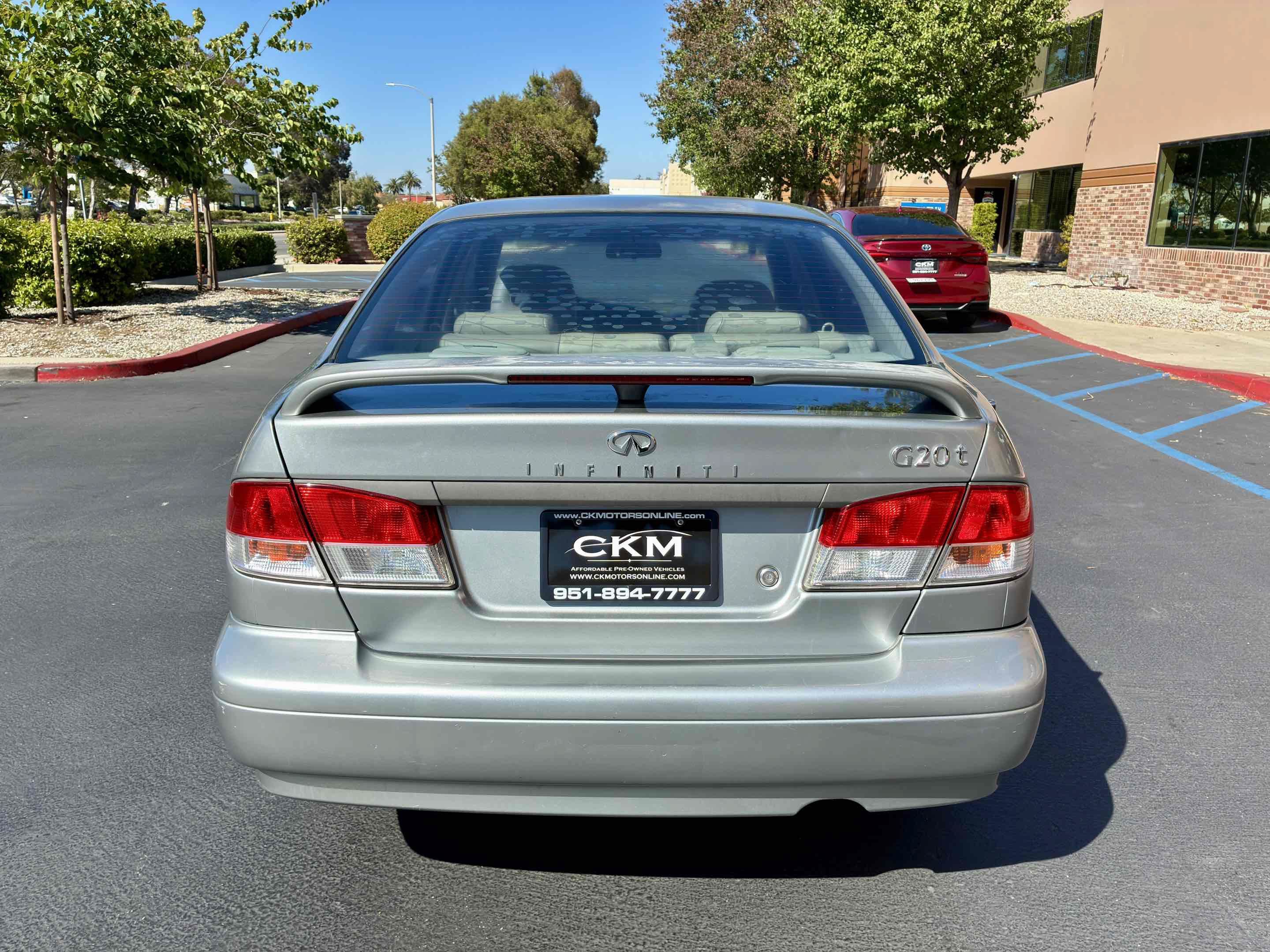 Used 1999 INFINITI G20 FWD image 9