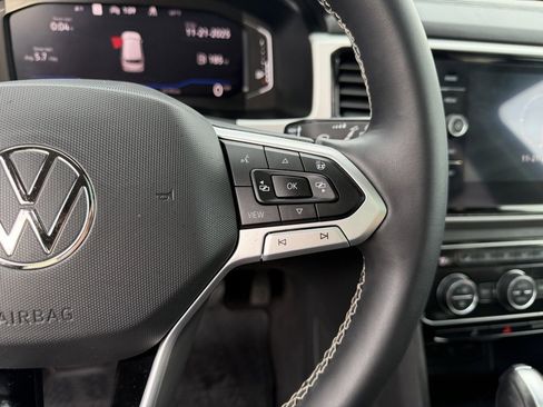 Used 2021 Volkswagen Atlas SEL image 17