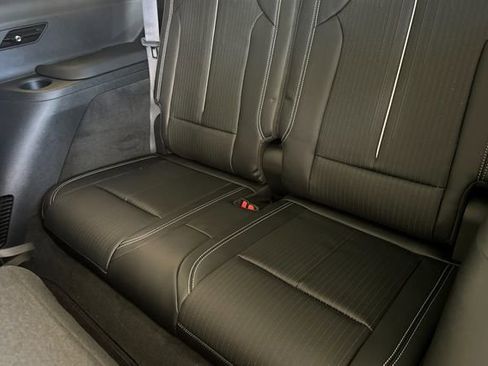 New 2026 Cadillac Vistiq Luxury image 15