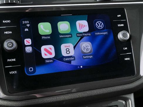 Used 2024 Volkswagen Tiguan SE R-Line image 17