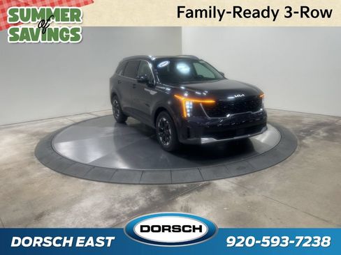 New 2026 Kia Sorento S w/ S Panoramic Sunroof Package FWD image 3